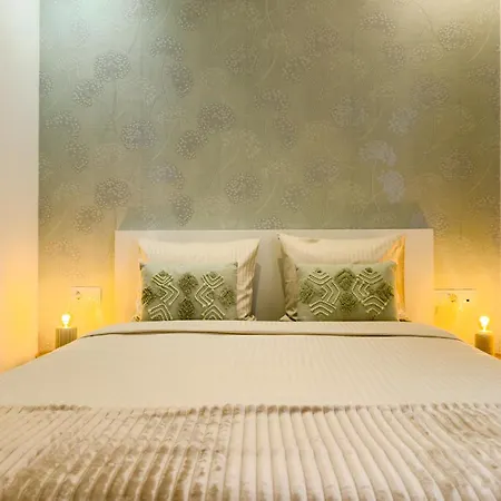 Novus Homes Plaza Espana Daire Barselona